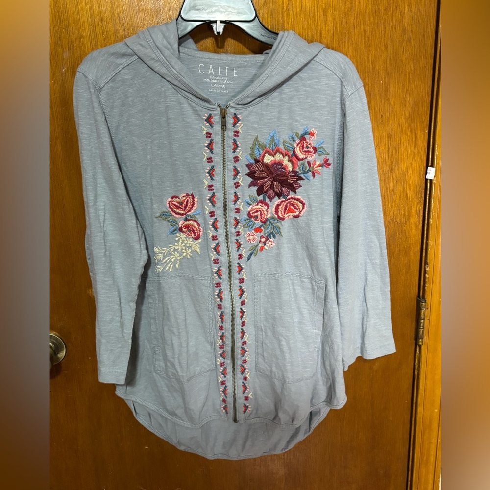 Caite woman’s light blue large zip up floral embroidered lightweight jacket